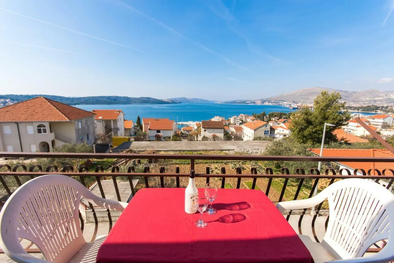Apartment Apartmani Island Trogir Croatia