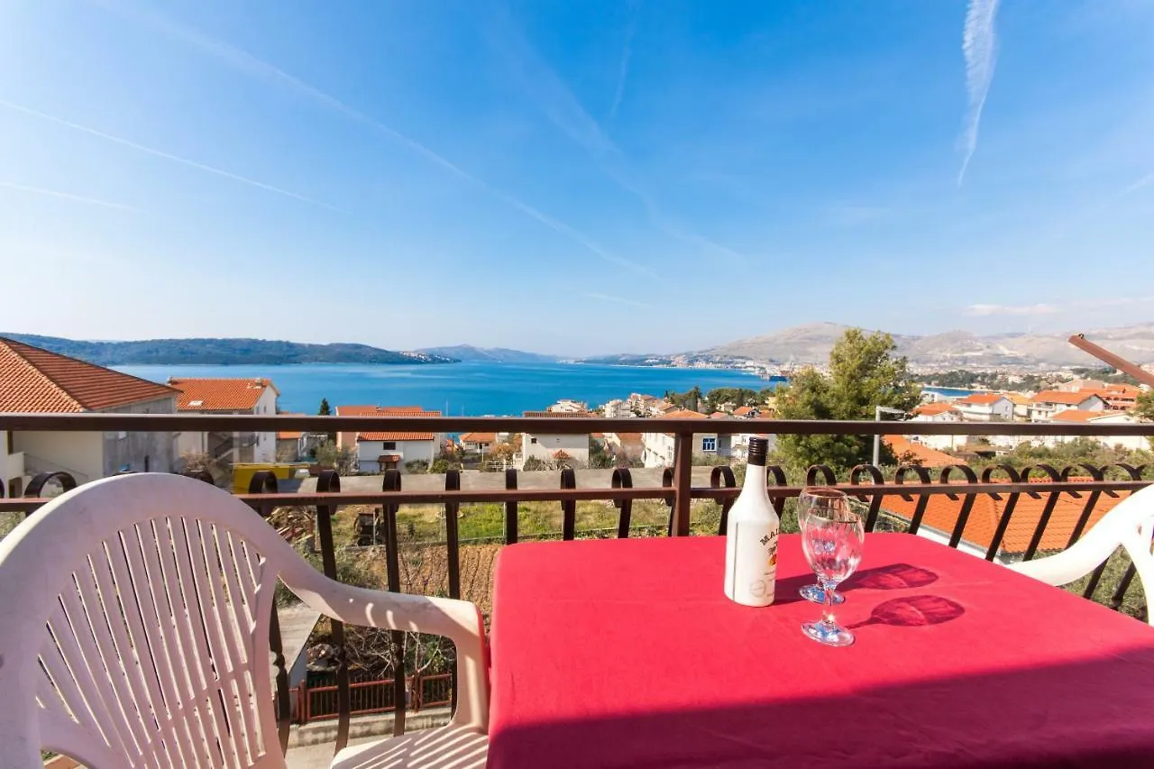 Apartment Apartmani Island Trogir Croatia